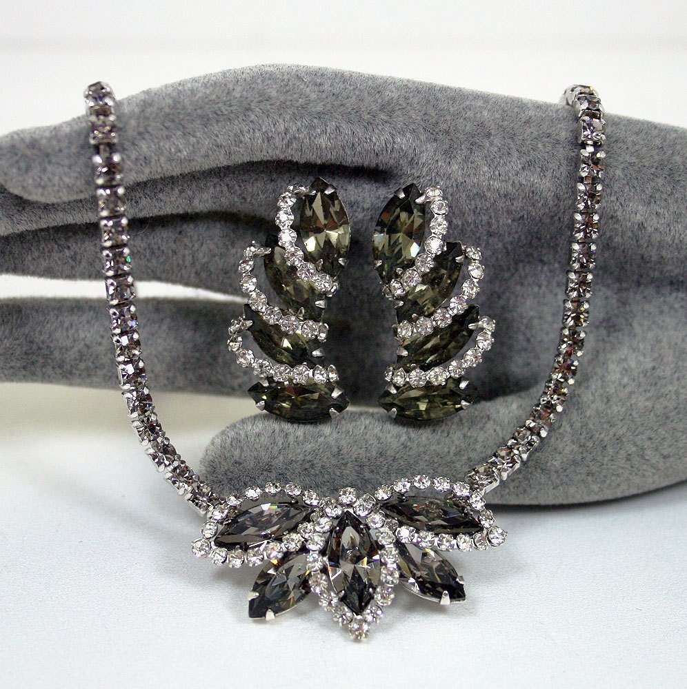 Vintage Weiss Necklace Earrings Black Diamond Rhinestone Jewelry Set