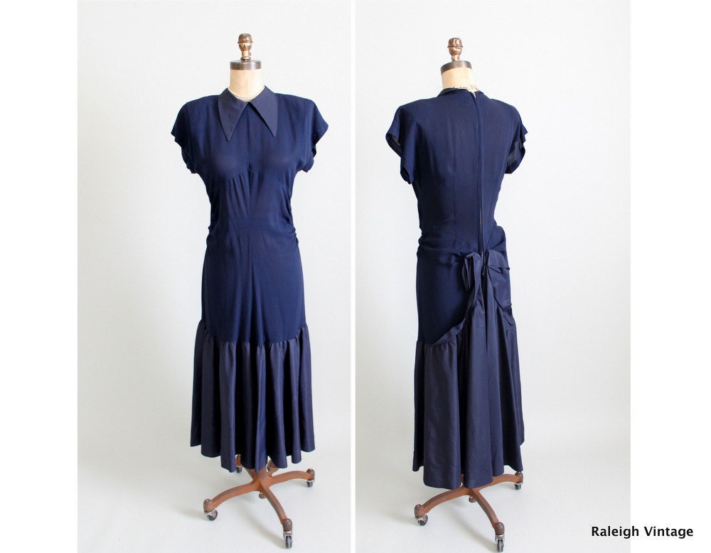 Vintage 1940s Dress : 30s 40s Navy Crepe Party Dress