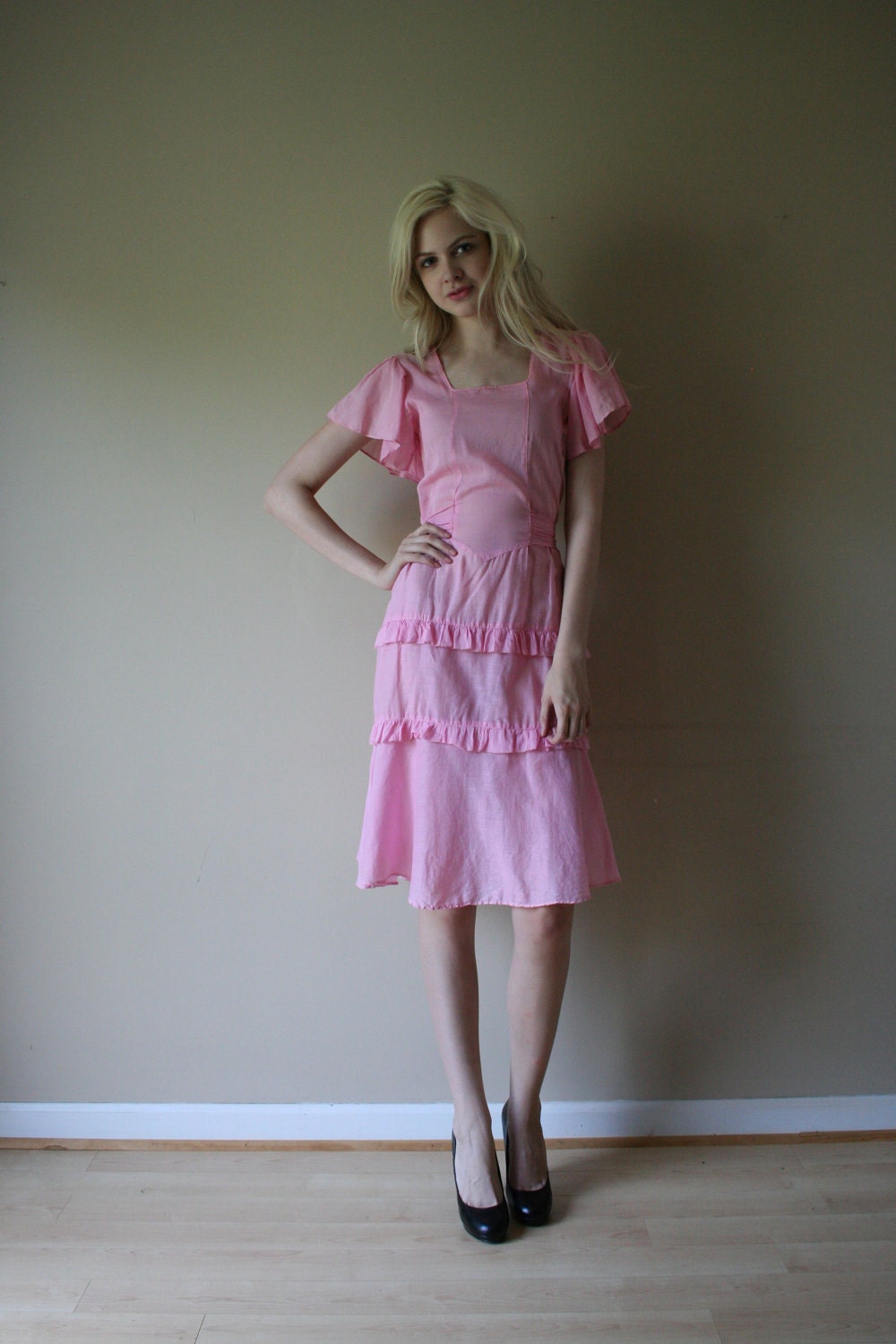 30s Valentines Day Dress Light Salmon Tiered Skirt Summer Cotton Dress Flutter Short Sleeves Waist Cinching Sash Size Small sm (0-2-4)