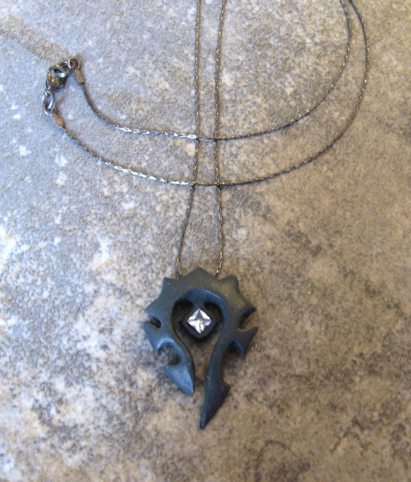 Horde pendant necklace