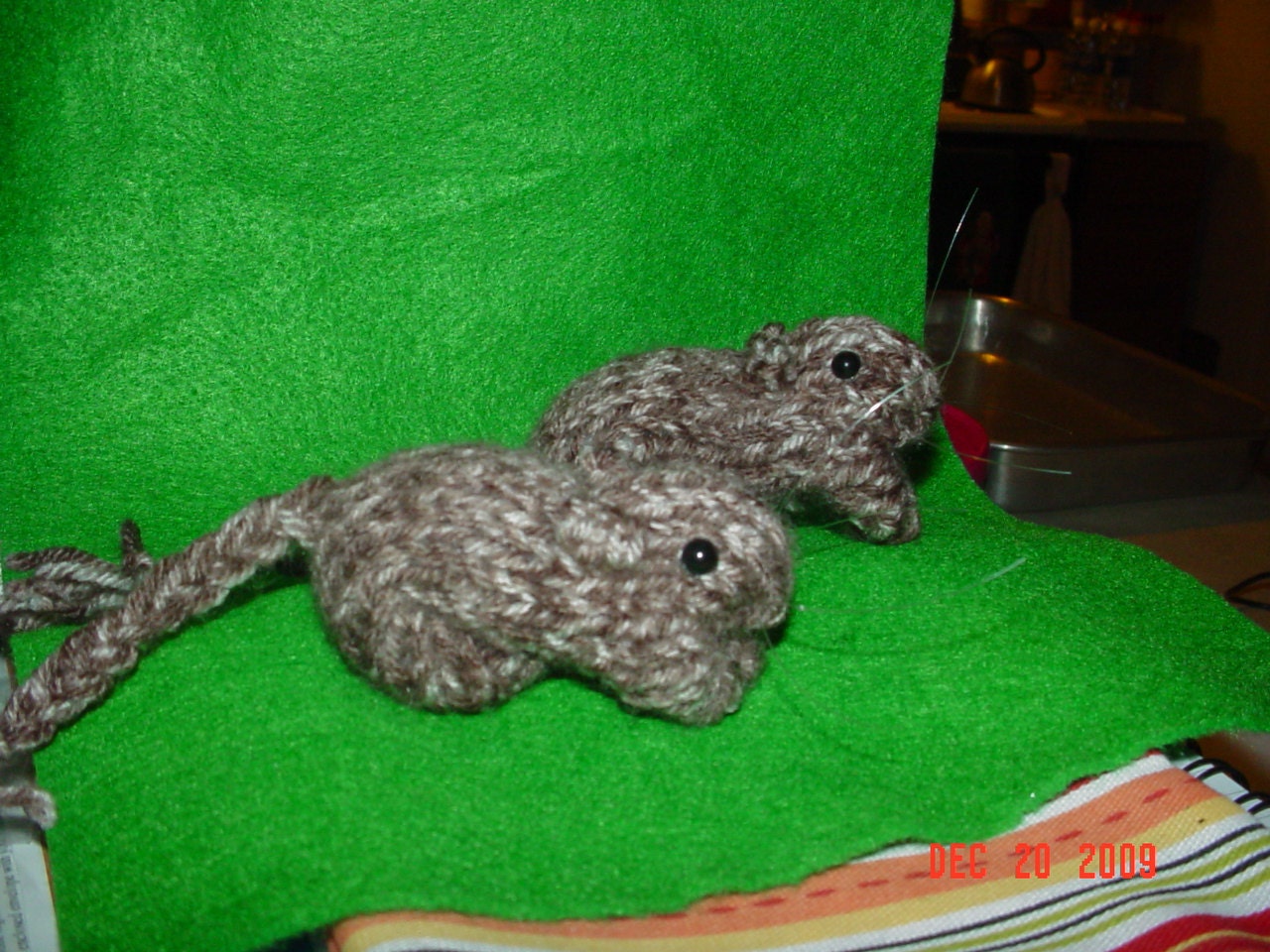 Knitted Gerbil 23 CP Nutmeg or Agouti