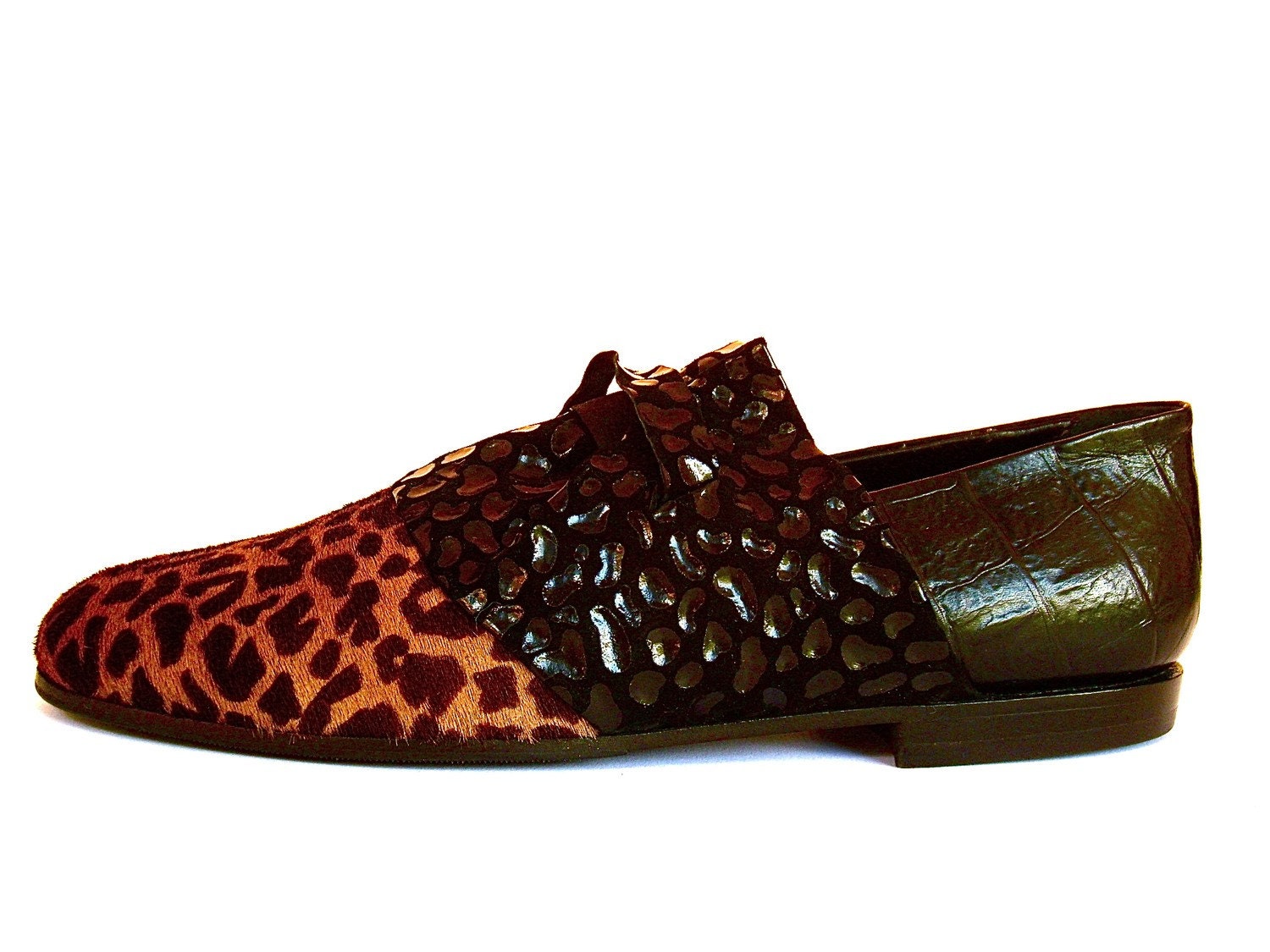 EQUINE LEATHER SPOTTED SLIP ON SHOES - SIZE 6.5 - '80 - MADE IN ITALY - NEW AND NEVER WORN