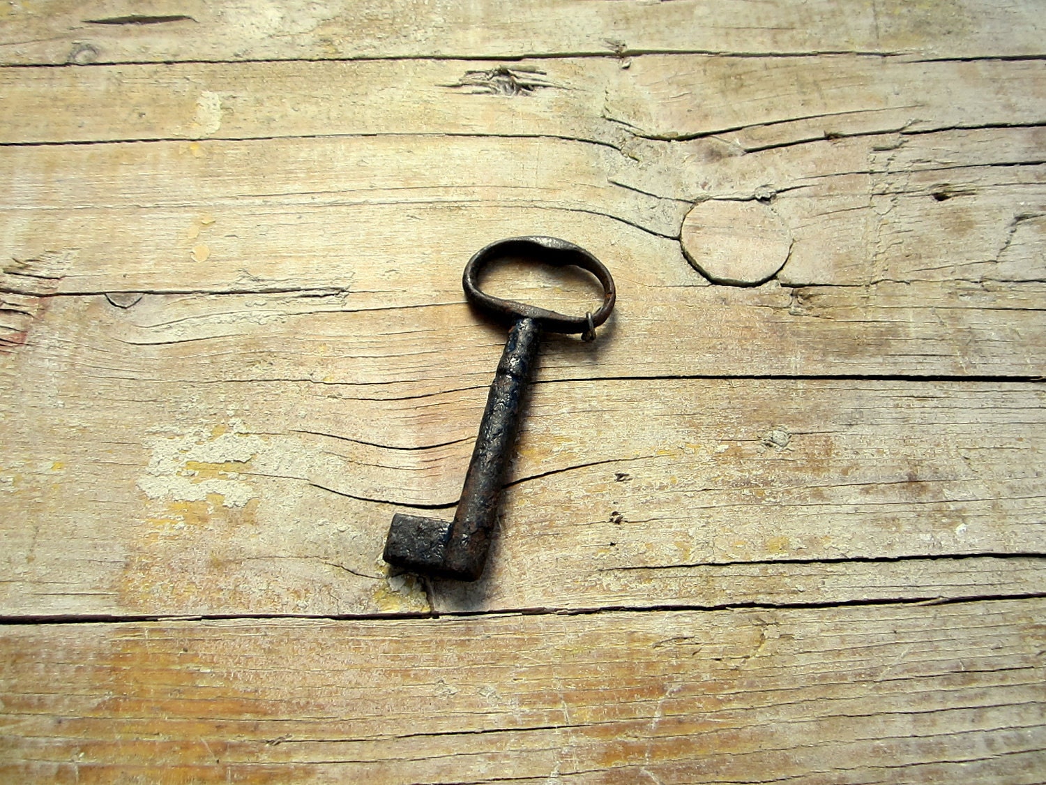 Big Antique Skeleton Key Vintage European Steampunk Jewelry Home Decor Romantic Wedding Decor