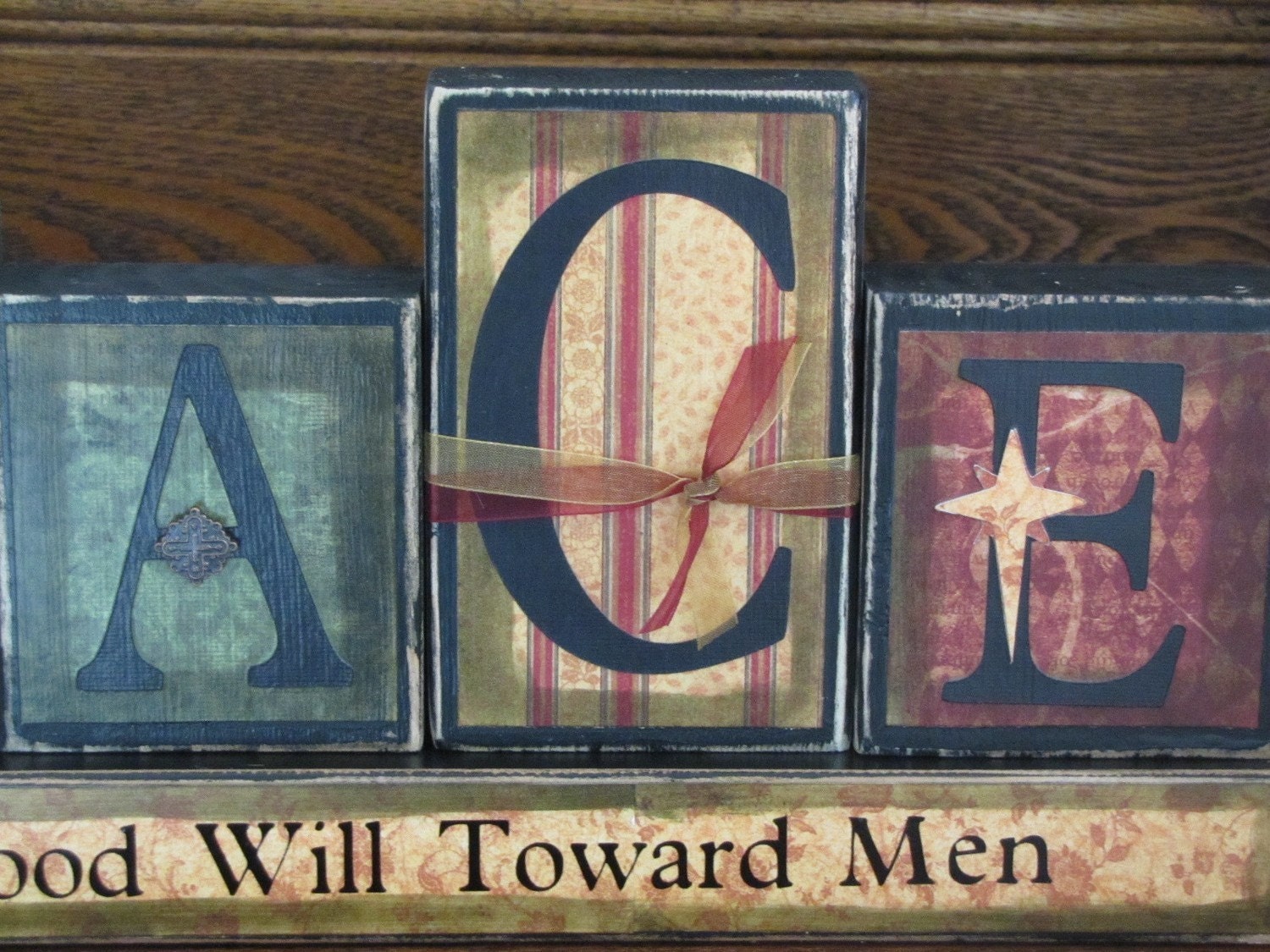 Peace On Earth, Good Will Toward Men Religious Christmas Sign Decor