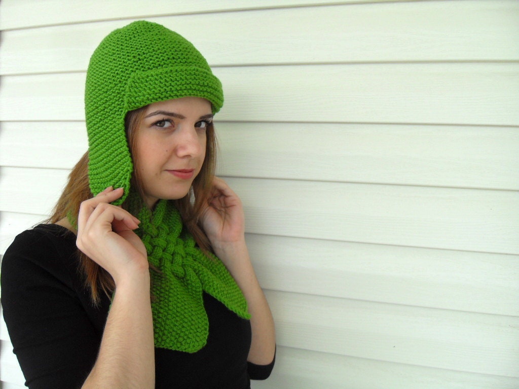 St Patricks Day Gift,Hand Knit Hat and Neckwarmer,Green Pilot Hat, Womens Hat, Winter Accessories, Chunky Cute Hat, Beanie