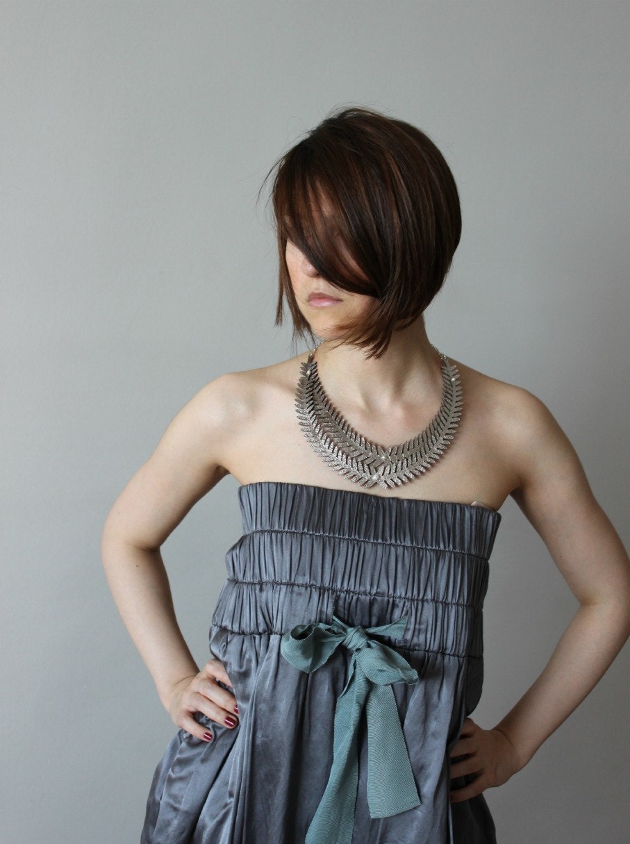 Leather Olive Branch Necklace with Mother of Pearls