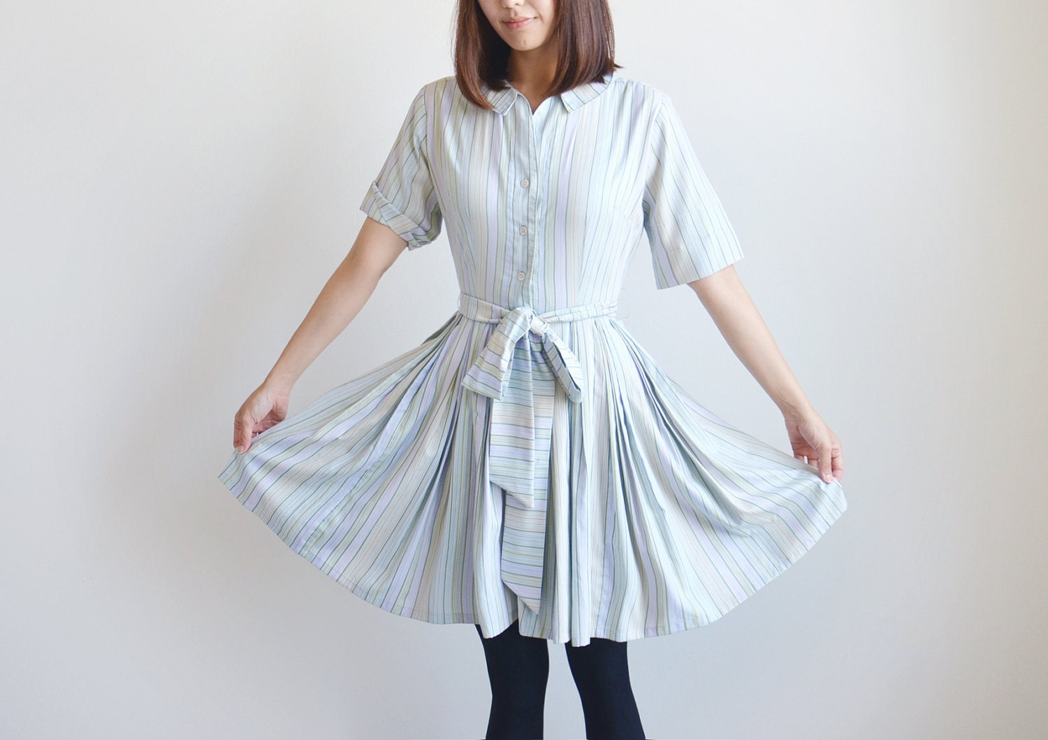 Vintage 1950s stripe shirts dress with peter pan collar.