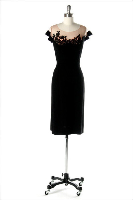 Vintage 1950s Dress . Black Rayon Crepe . Peggy Hunt . Illusion Bodice . Black Lace . M/L . 1471