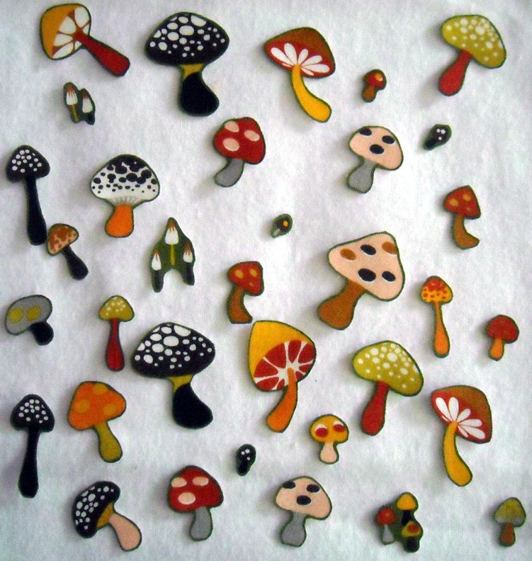 25 Pc Retro Mushrooms No Sew Iron On Appliques Cotton Toadstool Patches
