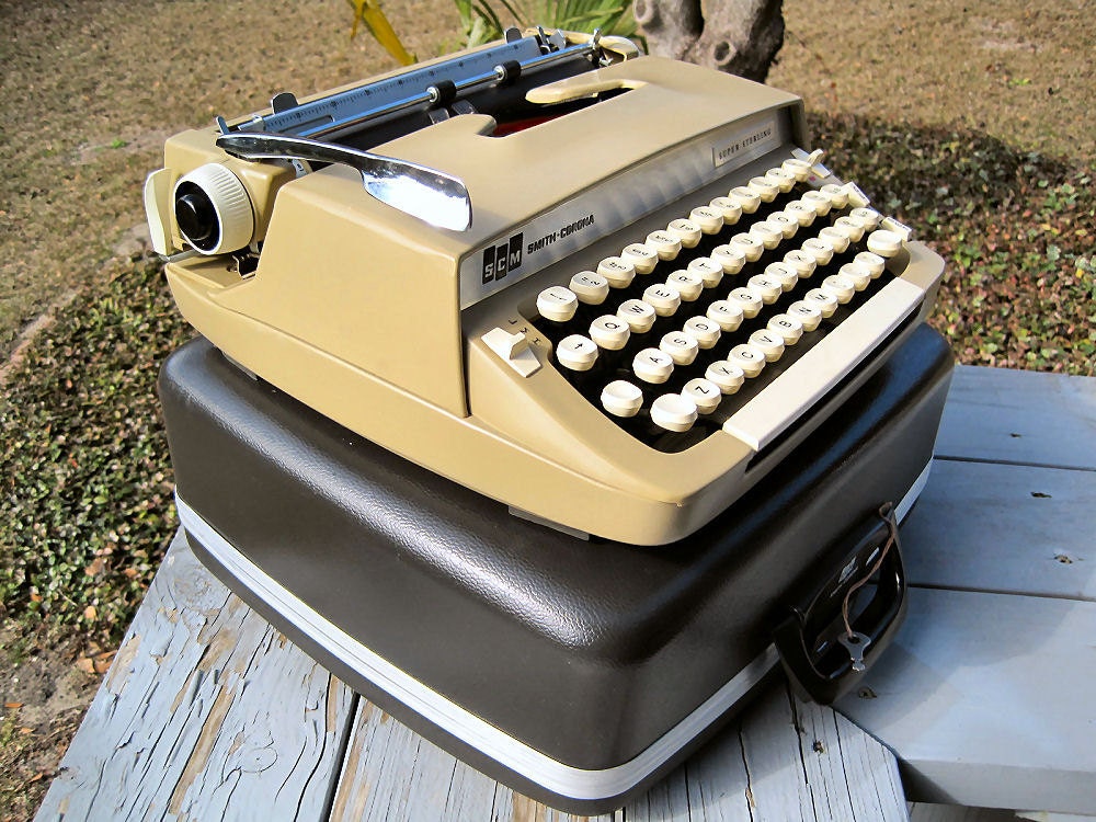 1962 Corona Super Sterling Typewriter (complete w/ case, key, ribbon)