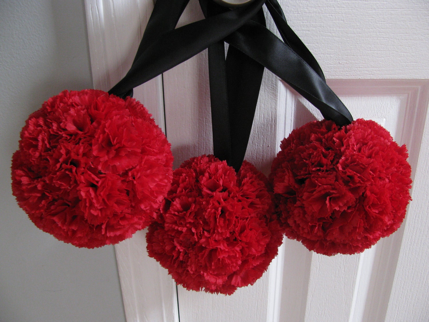 Mini Pomander Kissing Ball 16 colors pew, chuppah, garden, wedding aisle decor, chair decor, flower girl pomander