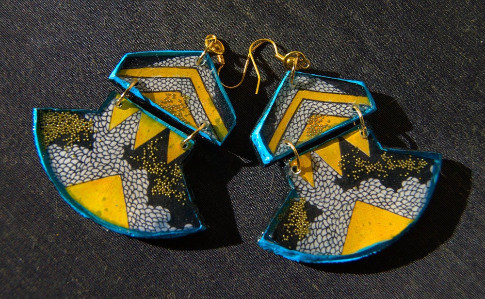 Abstract Cit Two Tier Fan Earrings in Black/Blue