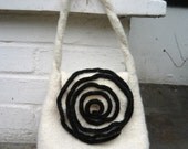 Cream & Black Rose Bag PDF Knitting Pattern