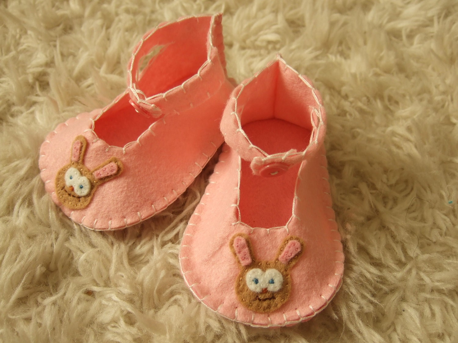 Pink Baby Booties with Bunnies - Felt Baby Shoes - Can Be Personalized