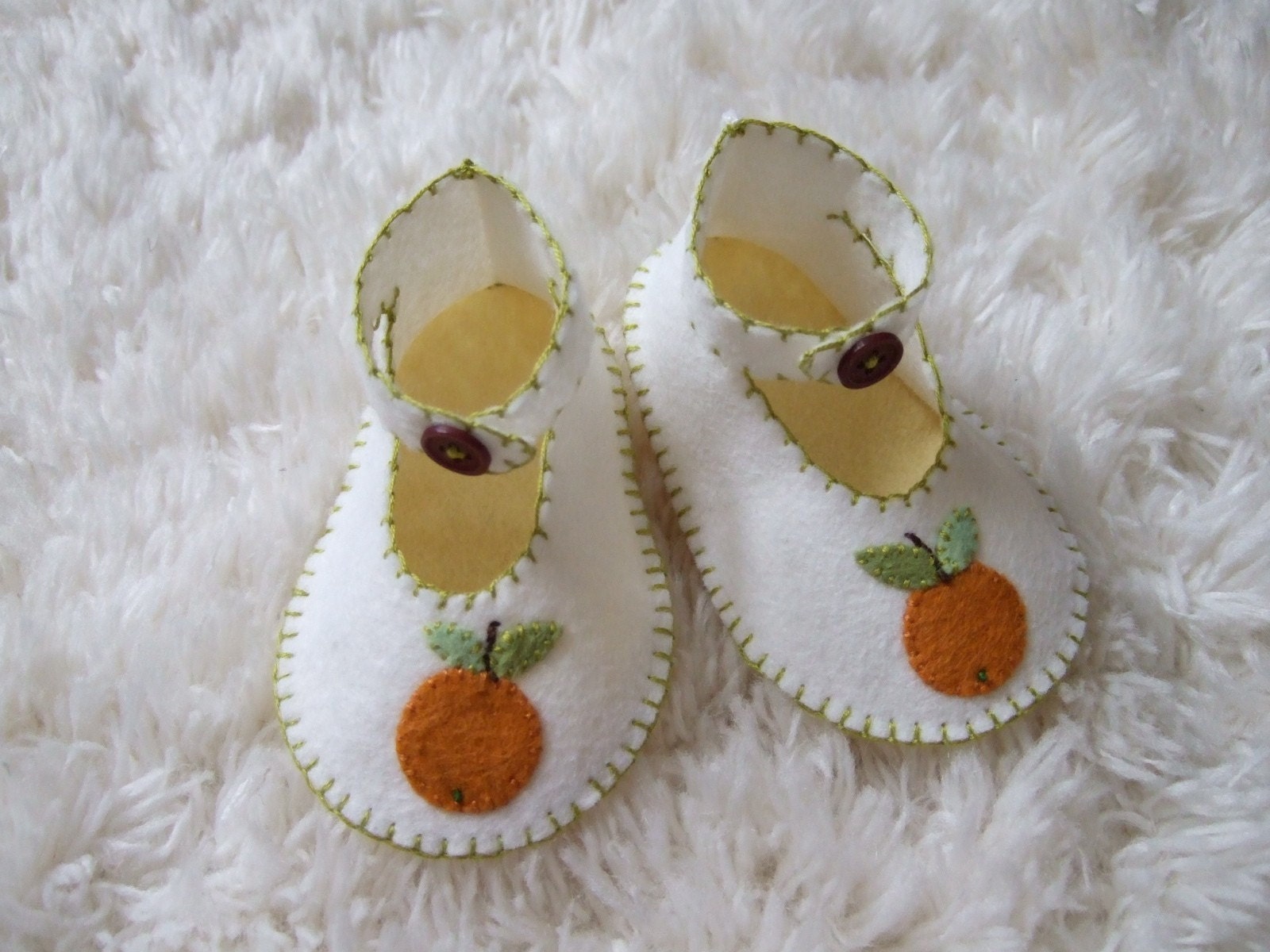 Baby Booties with Oranges  - Felt Baby Shoes - Can Be Personalized
