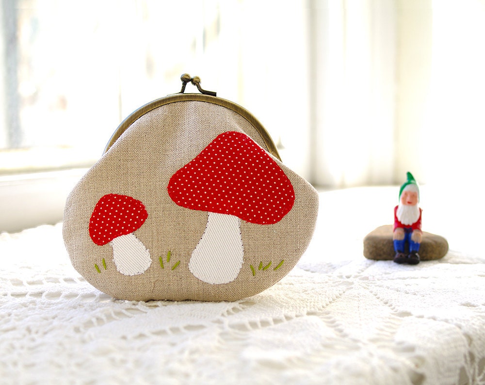 Mushroom Coin Purse: Red Amanita Mushroom Handmade Applique on Natural Linen- Woodland Toadstool Coin Purse- Gift for Her - Gnomes & Fairies