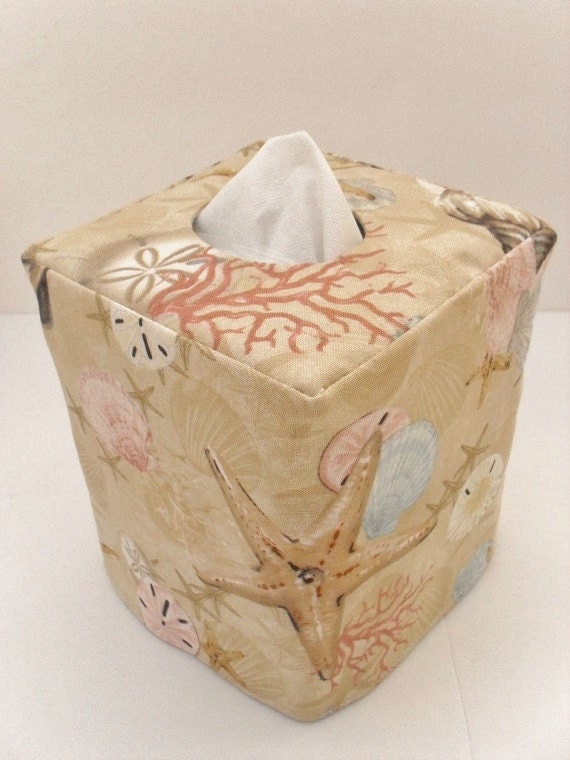 Seashell reversible tissue box cover