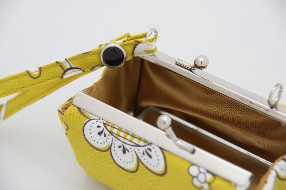 Lipbalm Lipstick Case silver frame curry yellow