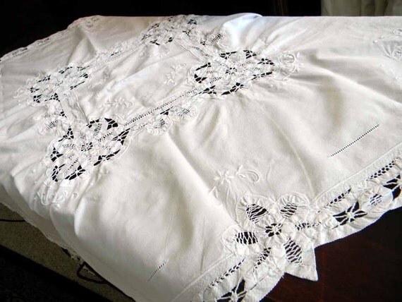 Vintage Battenburg Lace Tablecloth 3150 by VintageKeepsakes