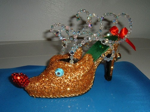 Christmas Shoe Sculpture