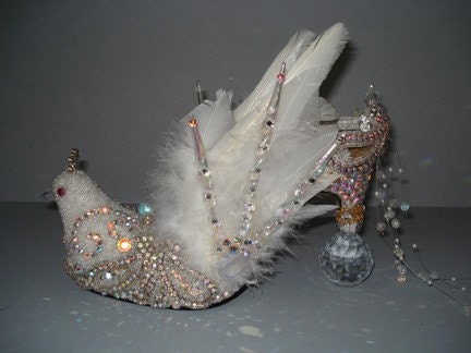 Shoe Sculpture " Bird In Hand"