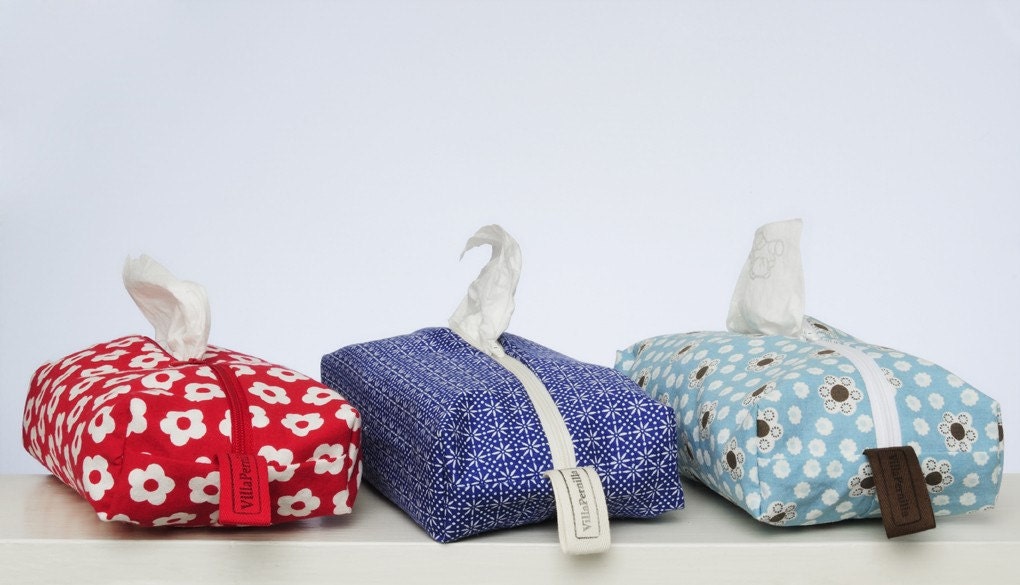 Wet wipe case with waterproof fabric
