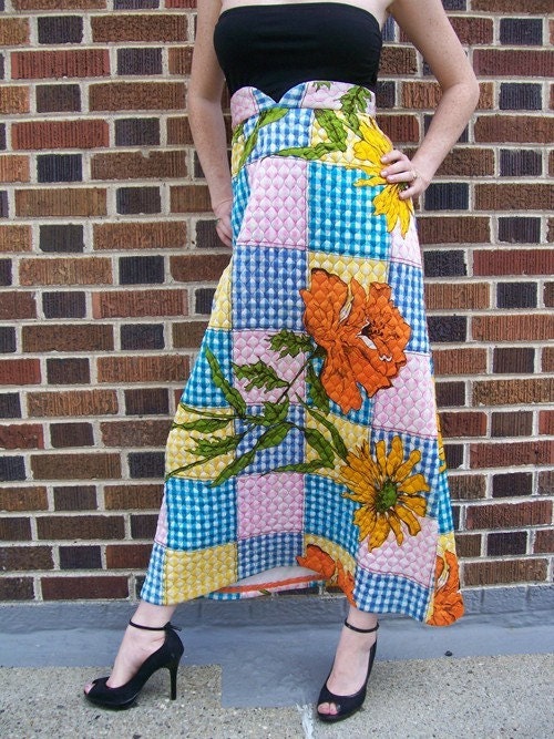 Sweet 70s QUILTED POPPY and DAISY Print MAXI Skirt