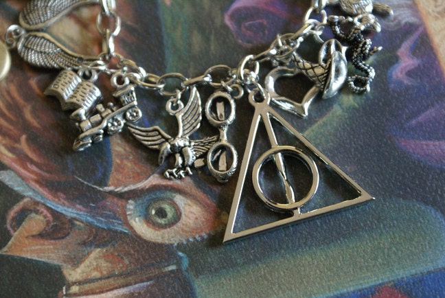 Harry Potter Hogwarts Witch Wizard Snitch Wand Charm Bracelet