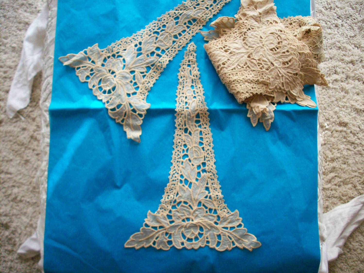 triangular lace cut work inset in cafe au lait