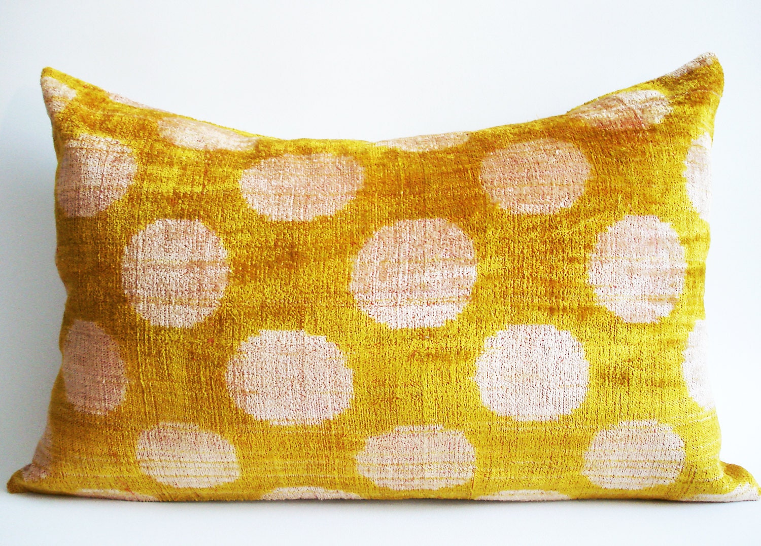 Sukan / SALE - Soft Hand Woven - Silk Velvet Ikat Pillow Cover - 15x23