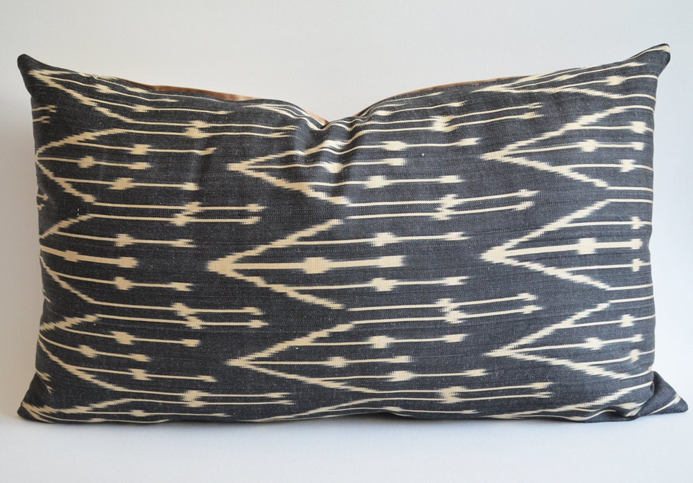 Sukan / Original Organic Lumbar Silk ikat Pillow Cover - Decorative Pillow - Throw Pillow Cover - Black, Dark Gray, Ivory Color