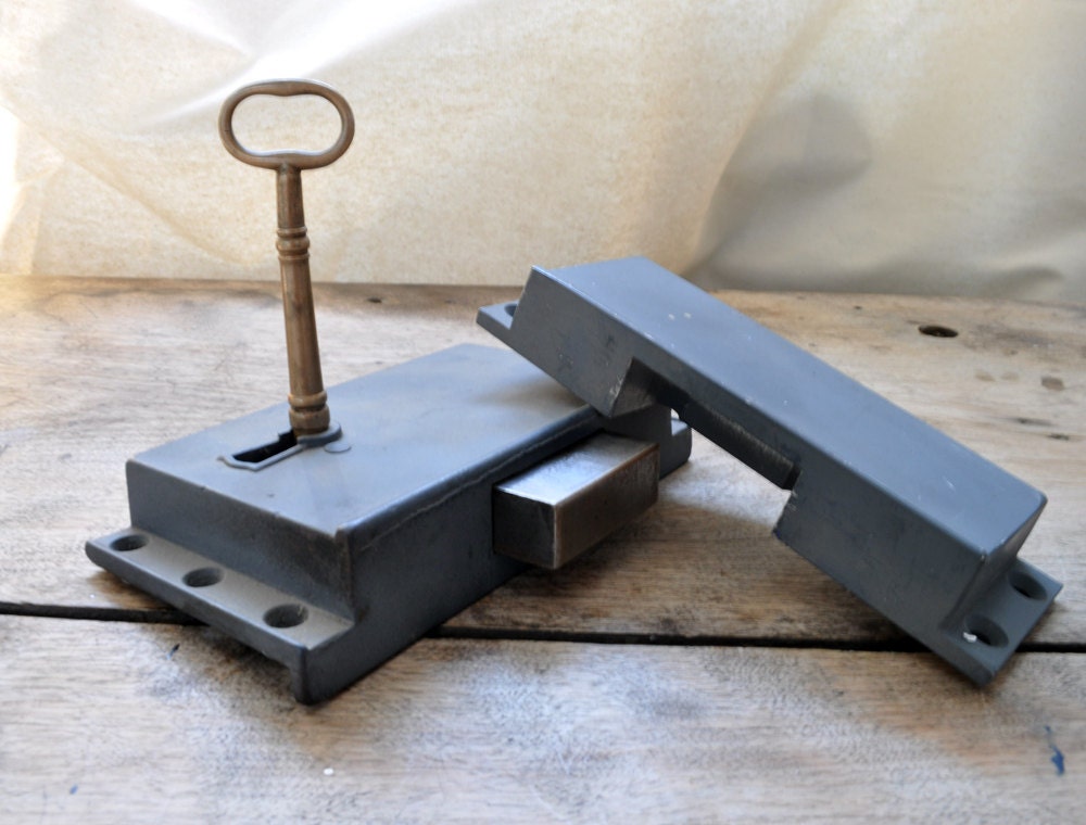 Antique gunmetal grey lockset with key
