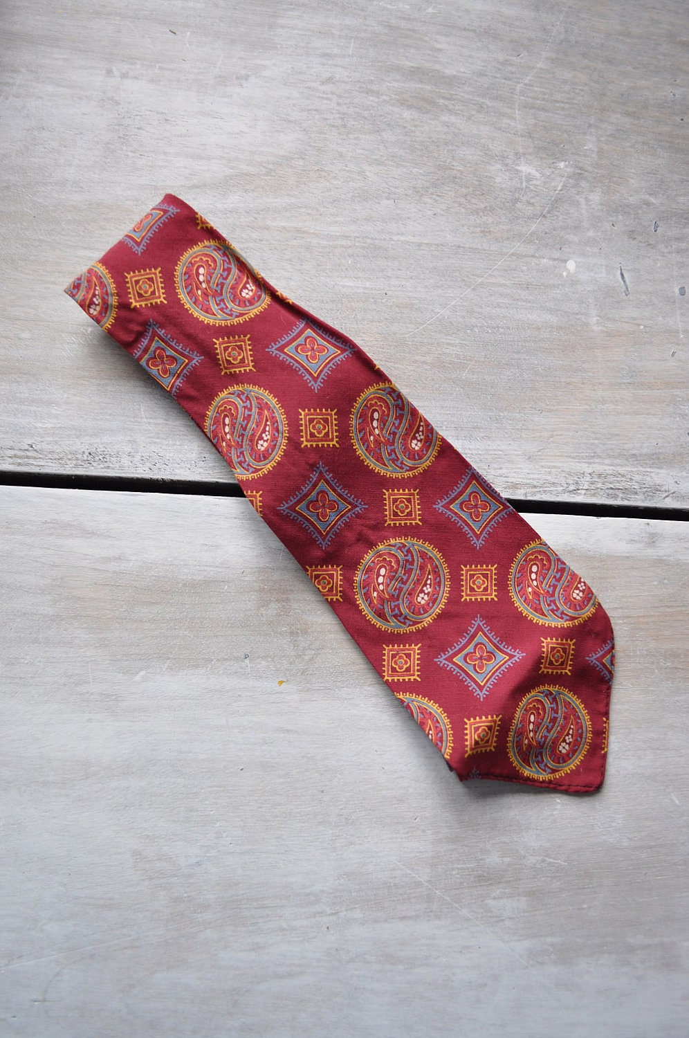 1930s red paisley tie