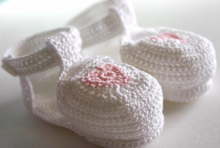 Baby girl sandals newborn 0-3 month white pink heart infant booties baby shower gift shoes summer footwear cotton