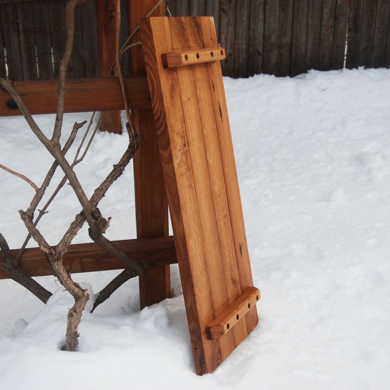 Reclaimed Wood Tub Caddy: Oak, cozy spring/summer bath.