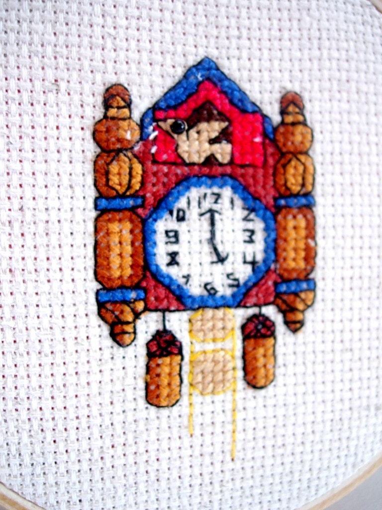 It's 5 O'Clock Somewhere - Reversible Gugu Clock Wall Jewel