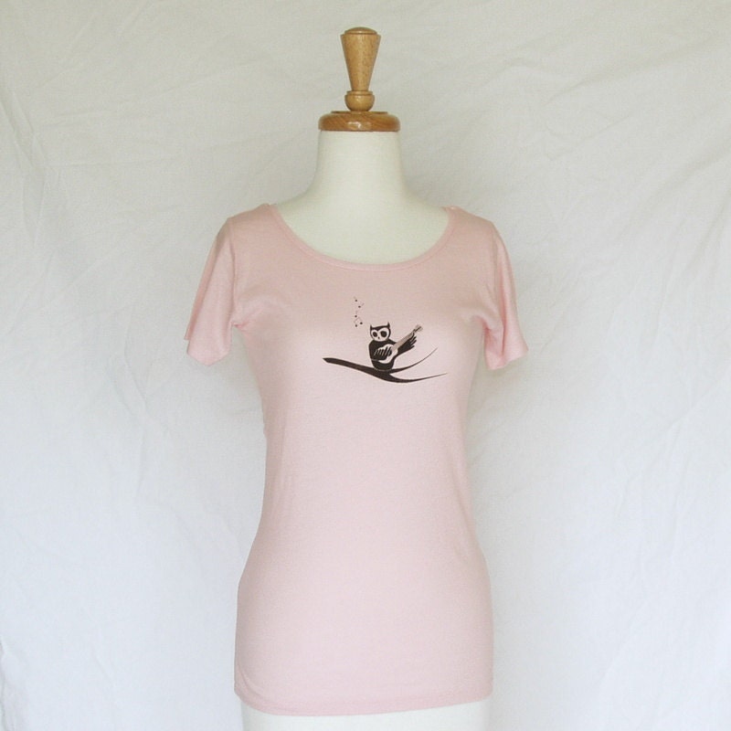 LAST ONE - Size Small - Singing Owl Organic Scoop Neck Tee in Earth Pink