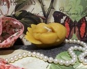 2 Beeswax Scallop Sushi Candles