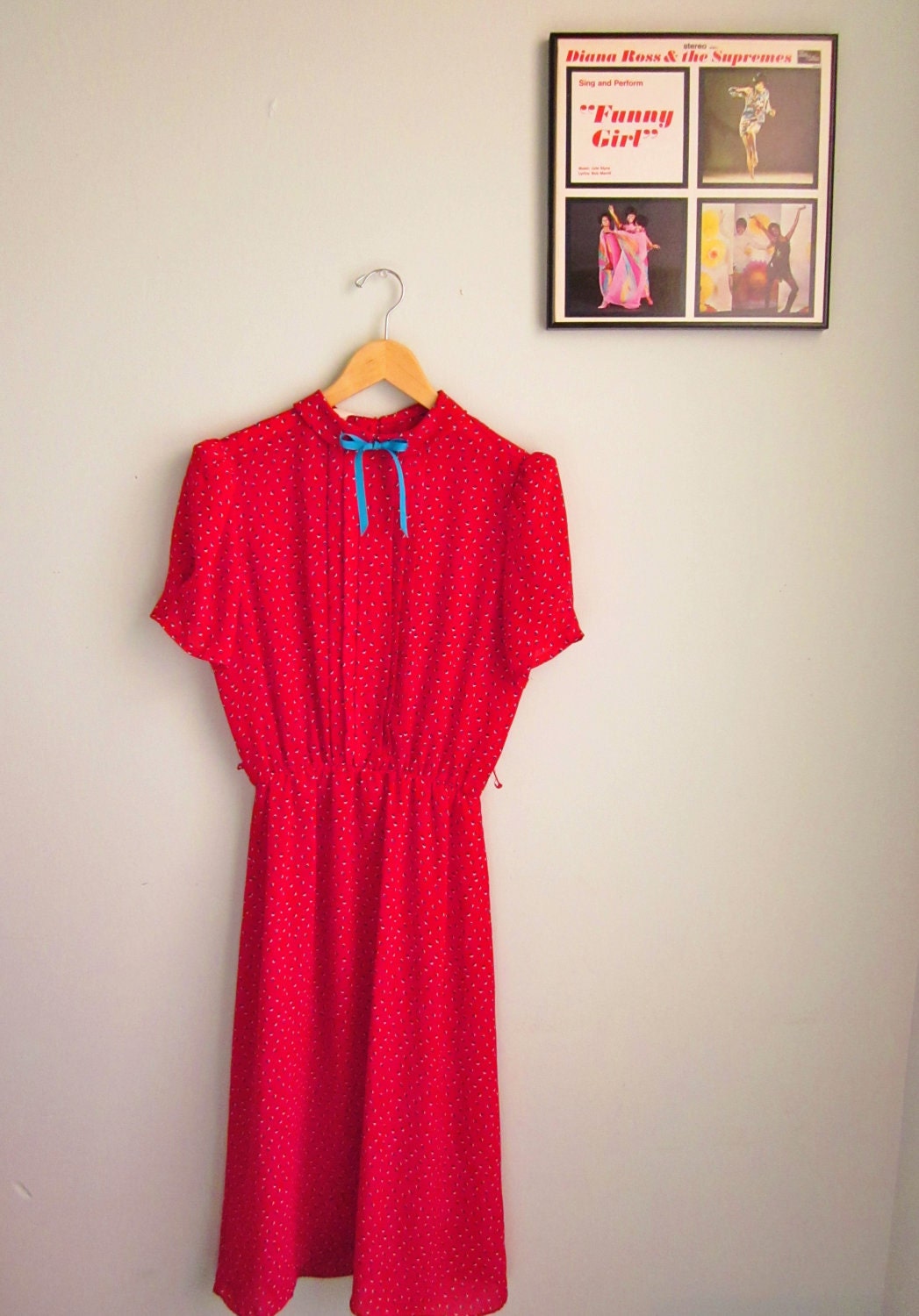 retro 50s dress SWEET red day dress frock with blue and white pattern mad men size l