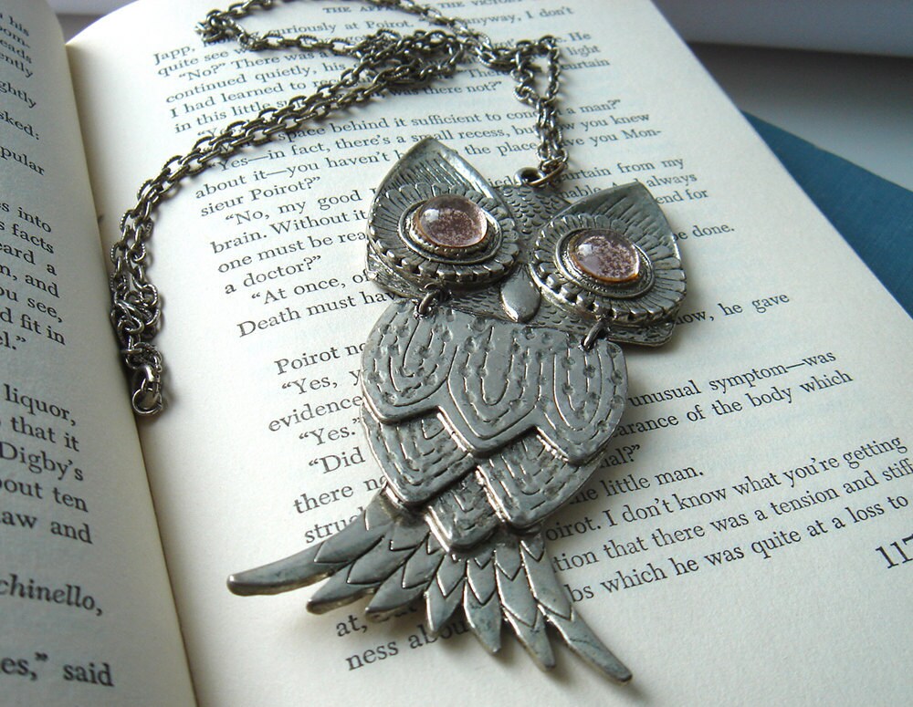 Vintage Large Articulated Owl Necklace with Glass Cabochons Eyes