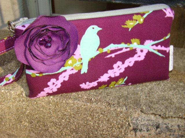 Joel Dewberry Sparrow Wristlet ... w/detachable flower ...