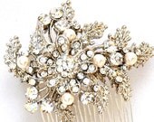 Bridal comb,Bridal  Hair comb,wedding comb,bridal pearl hair comb,wedding hair comb , bridal head piece,Swarovski pearl  -  Juliet