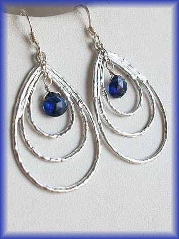 Triple teardrop earrings with royal blue Kyanite briolette - Matte gold plated and Sterling Silver