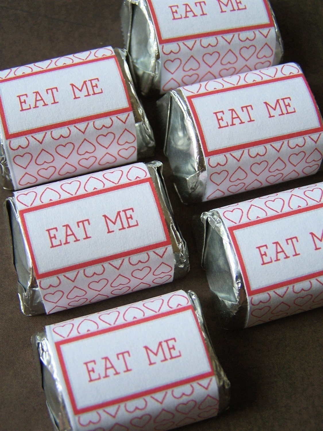 Alice in Wonderland (Eat me) -Printable- chocolate favor wrappers