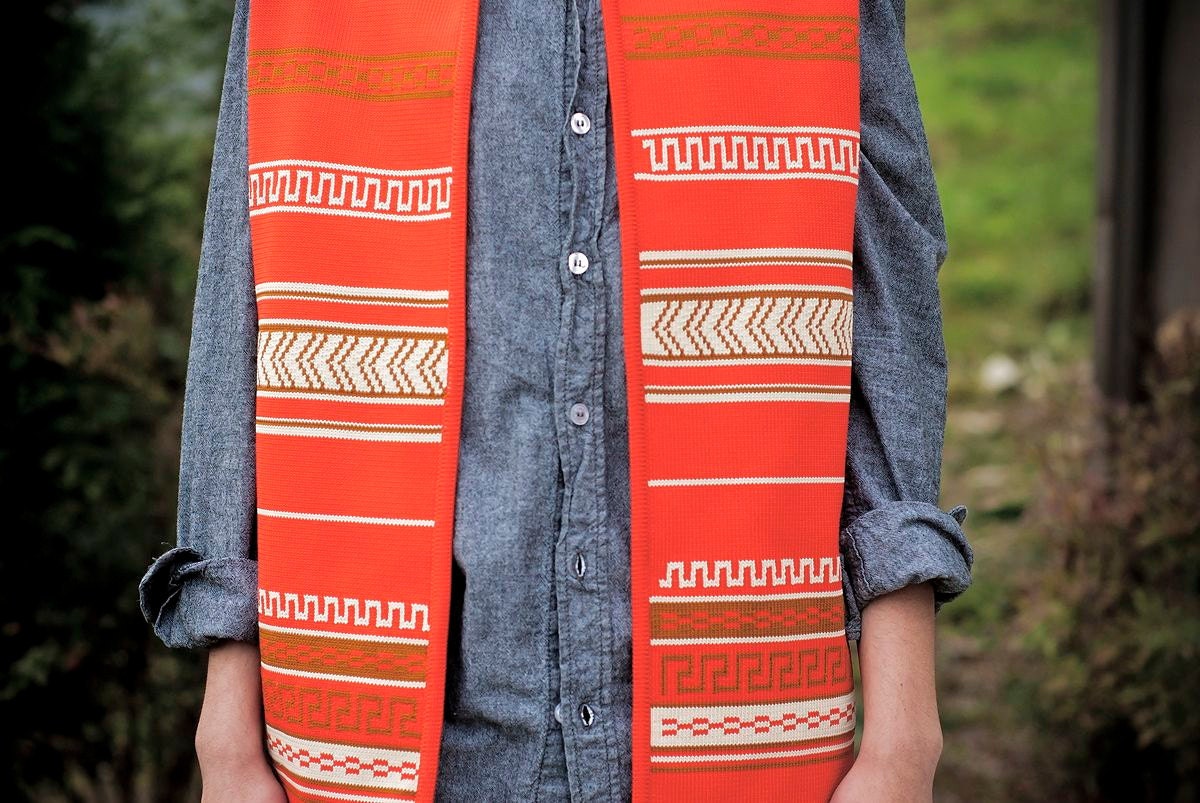 SALE VTG 60s Aztec Print BRIGHT Orange Oversize Knit Vest