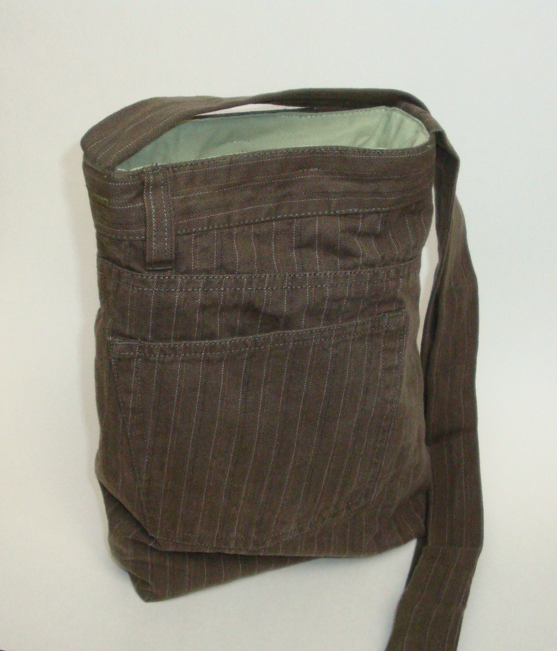 The UP-POCKETS Army Green Pinstripes bag made from upcycled pants by ejhern