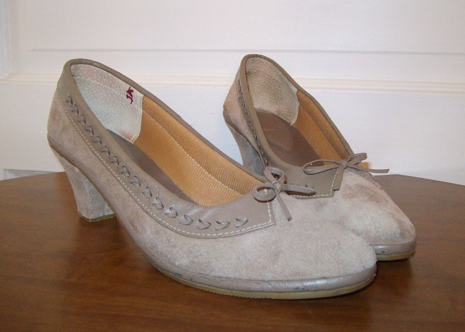 Vintage Camel Suede 80s Heels