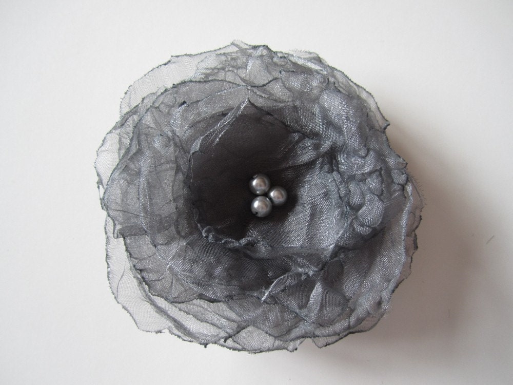 Charcoal Grey Organza Flower Hair Clip Vintage Style Accessories Bridesmaid Pearls Hair Clip Modern Vintage Style Jewelry