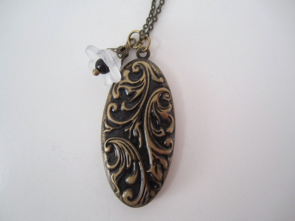 Floral Oval Locket Necklace Victorian Style Antique Brass Locket Necklace Modern Vintage Style Jewelry