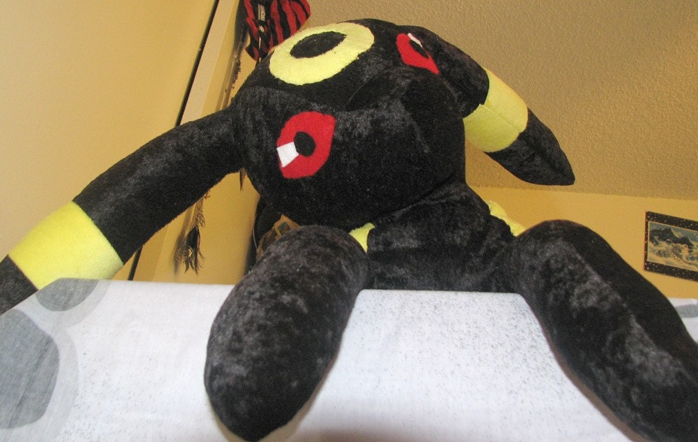 shiny umbreon stuffed animal